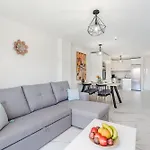Luxurious Granada Park Retreat * لوس كريستيانوس