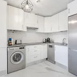 Luxurious Granada Park Retreat * لوس كريستيانوس