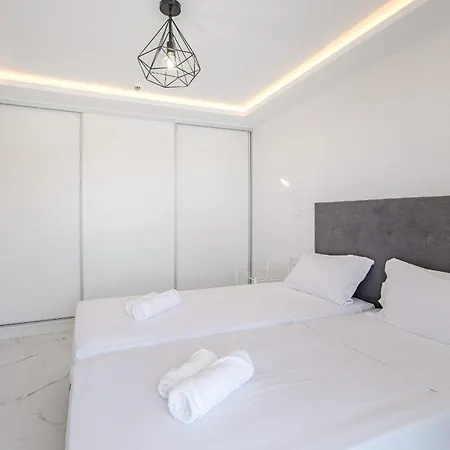 Апартаменты Luxurious Granada Park Retreat Лос Кристианос