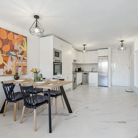 Luxurious Granada Park Retreat شقة