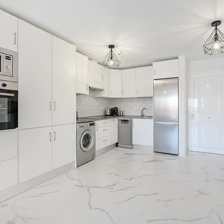 Luxurious Granada Park Retreat Lejlighed