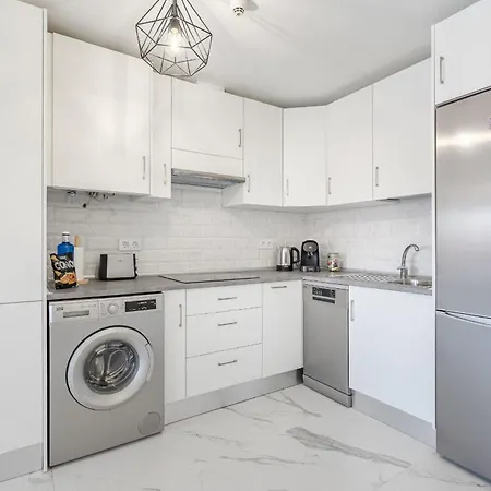 Luxurious Granada Park Retreat * Los Cristianos (Tenerife)