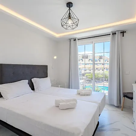 Luxurious Granada Park Retreat Апартаменты Лос Кристианос