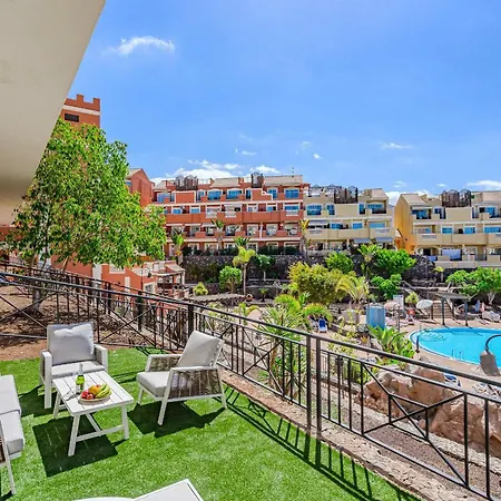 Luxurious Granada Park Retreat * Los Cristianos (Tenerife)